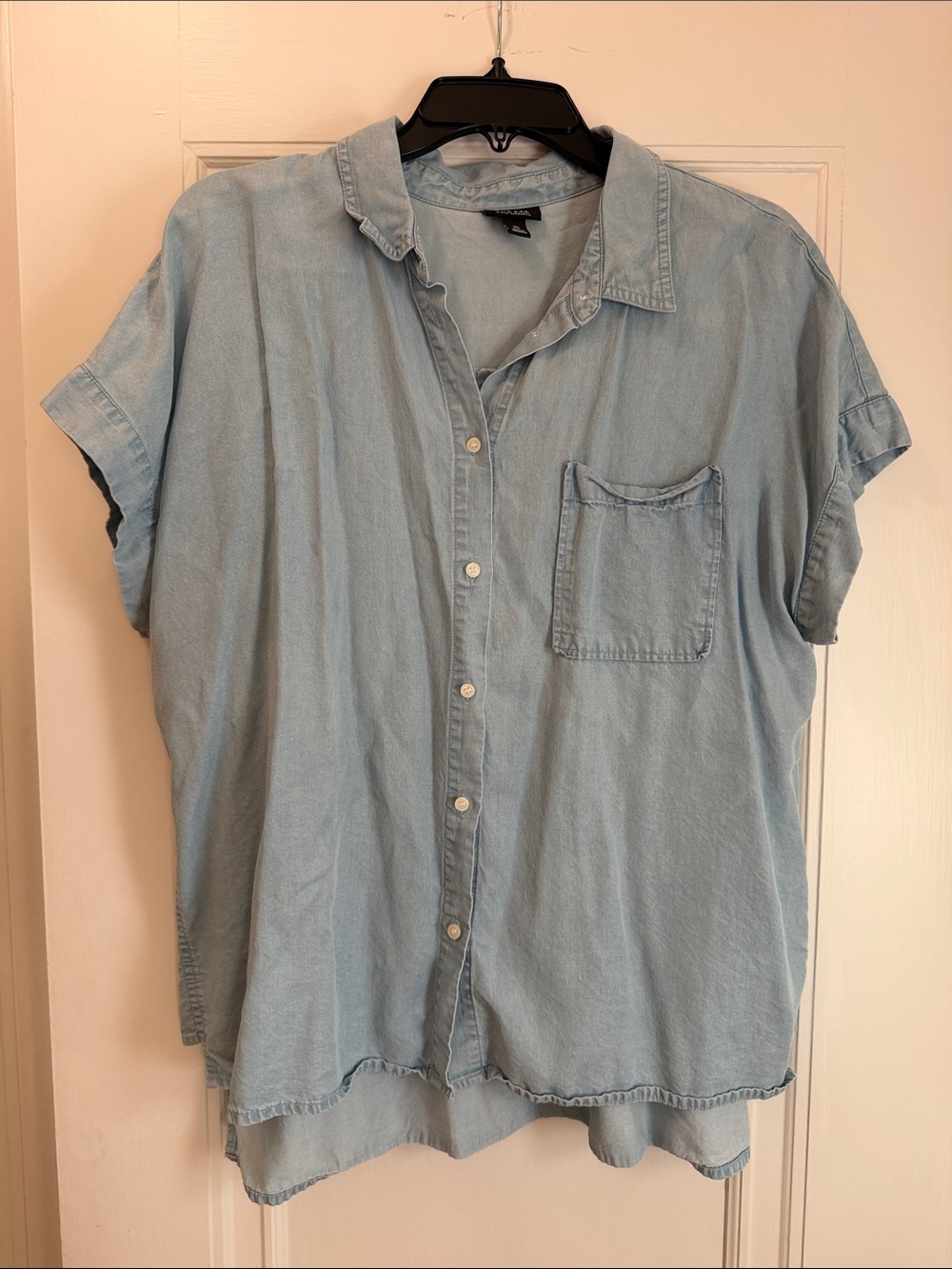 a.n.a Light Blue Denim Short Sleeve Button-Front Shirt